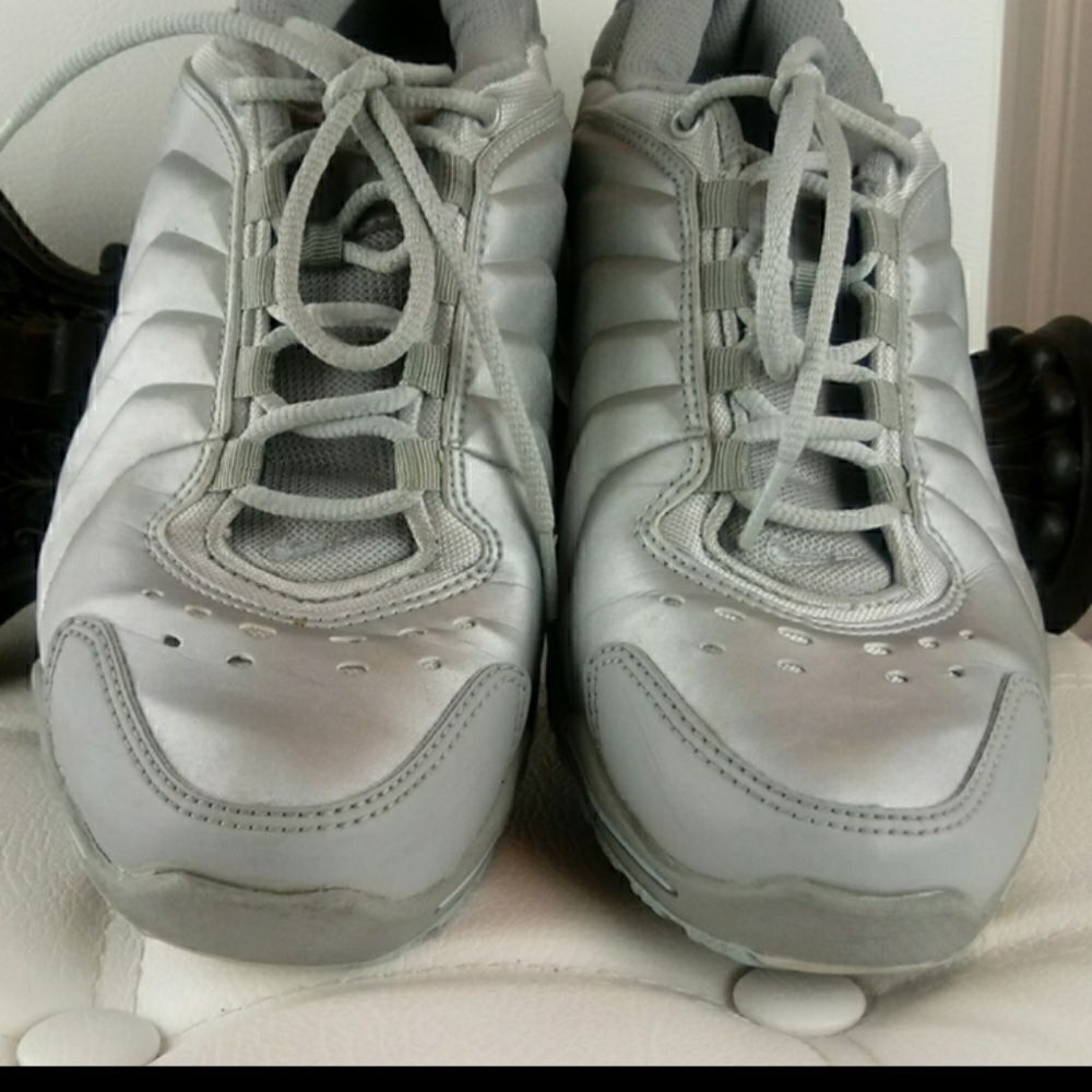 Nike Air Silver Cross training athletic shoes - Picture 3 of 8